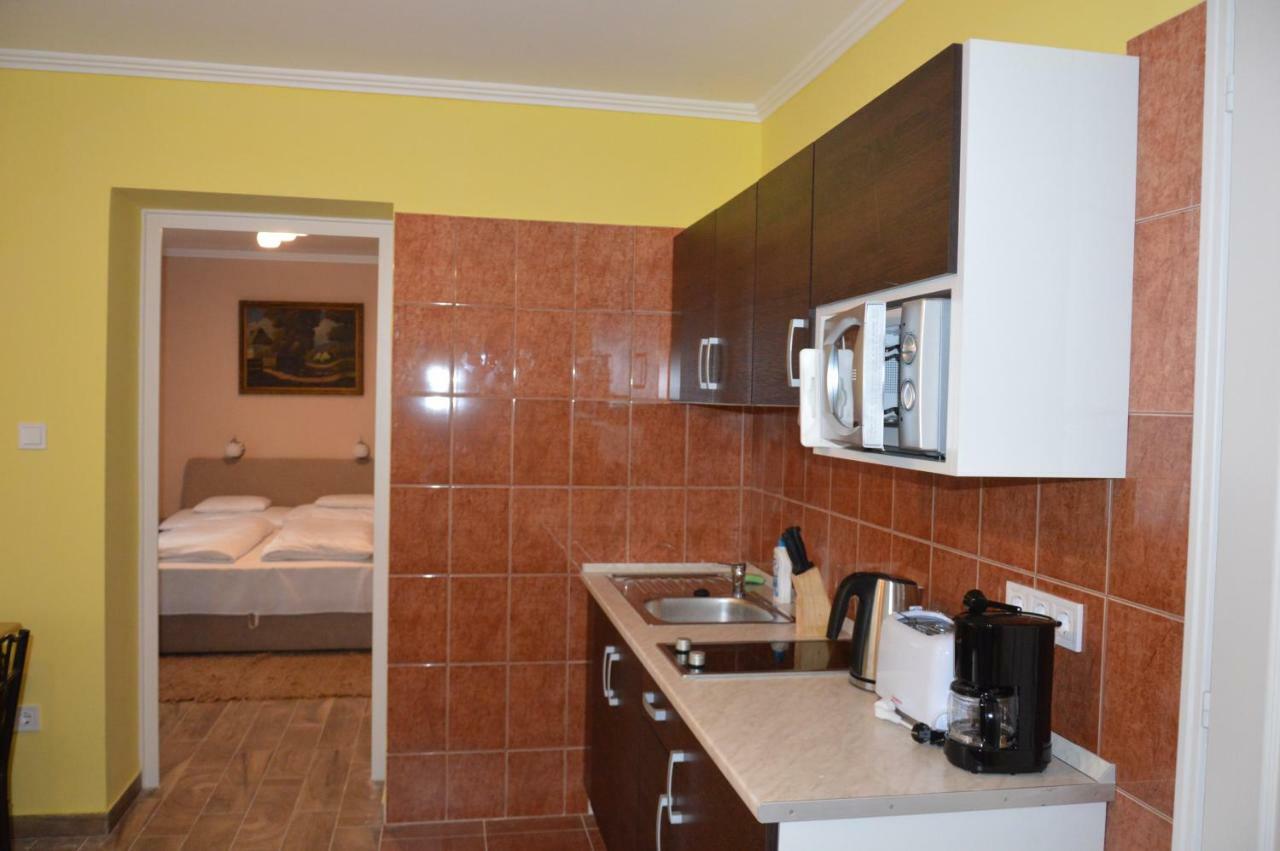 Varga Apartman Hévíz Exteriör bild