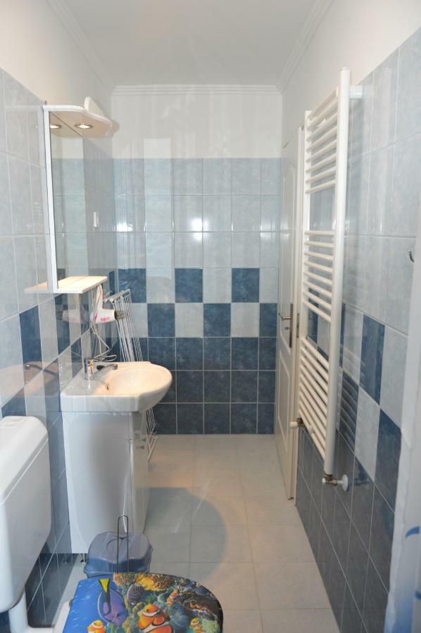 Varga Apartman Hévíz Exteriör bild