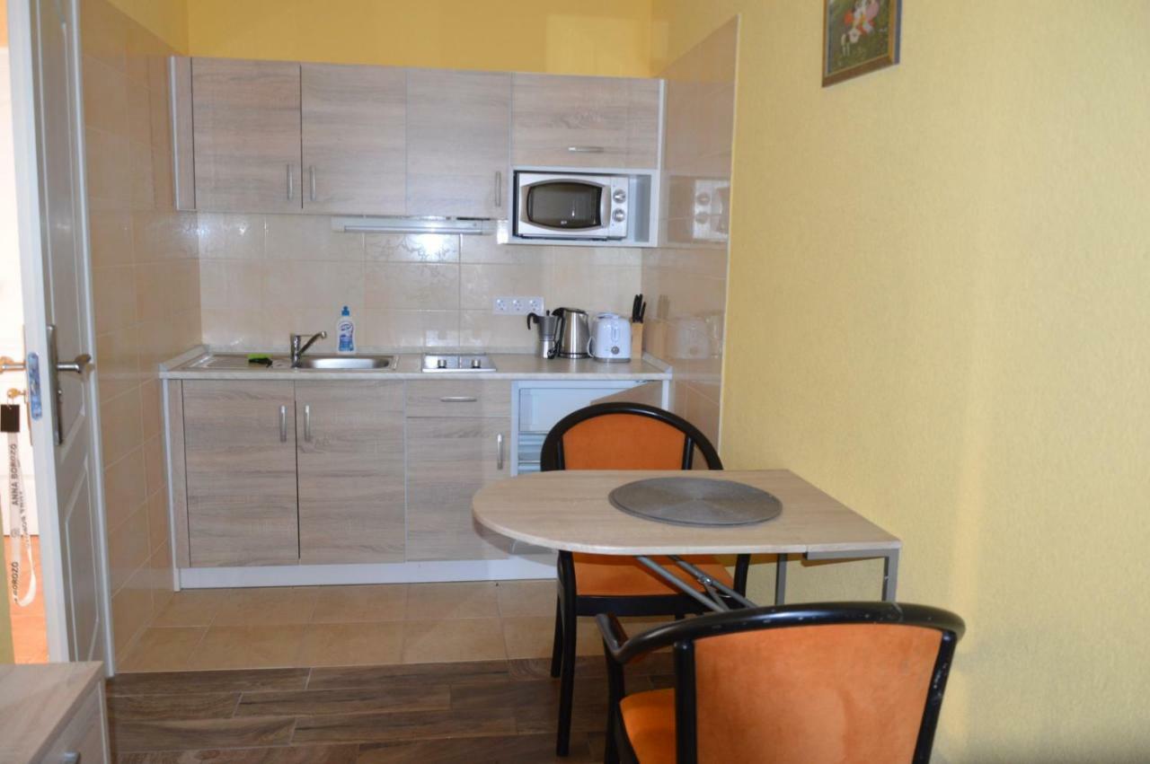 Varga Apartman Hévíz Exteriör bild