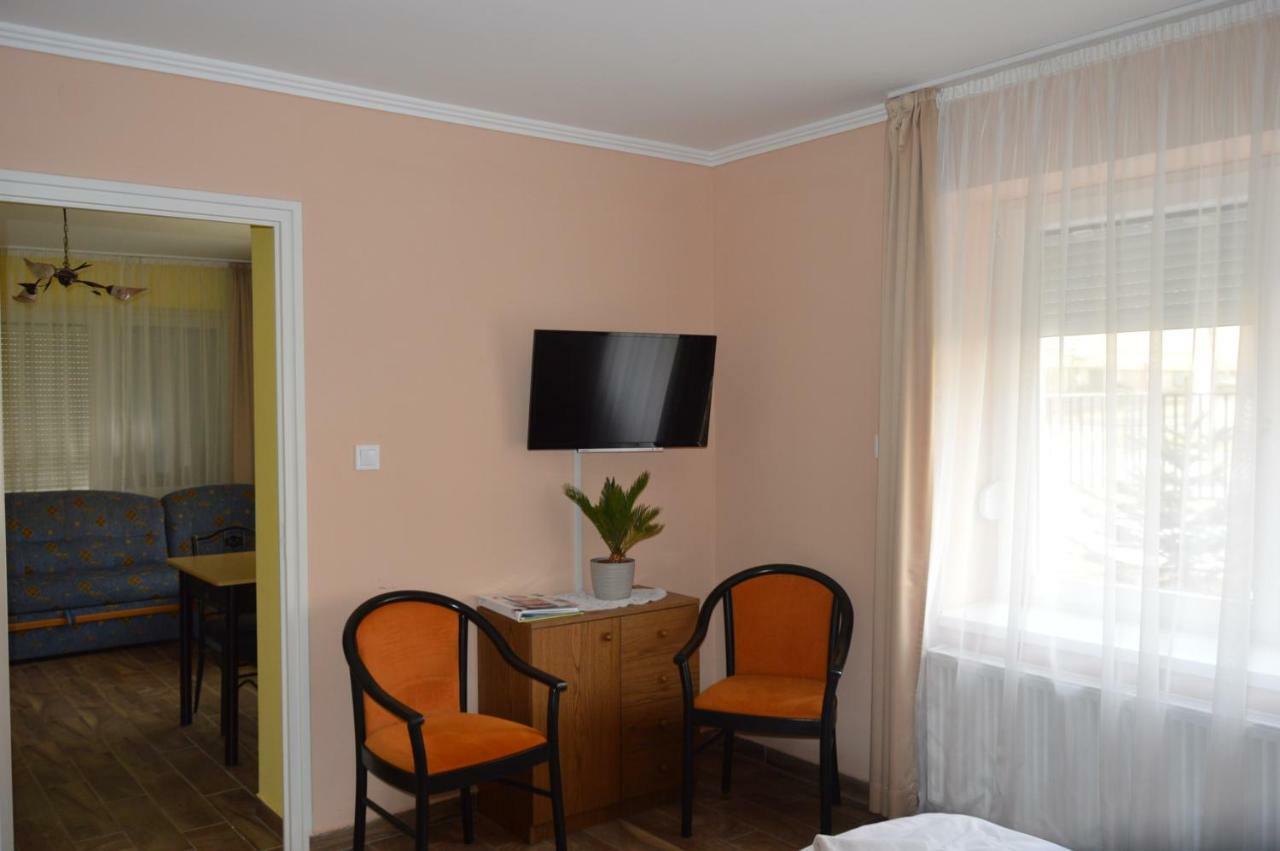 Varga Apartman Hévíz Exteriör bild