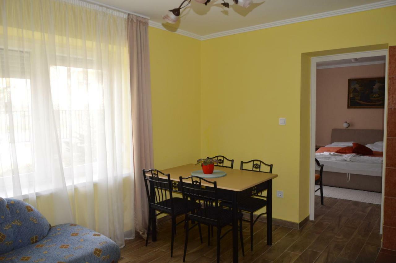 Varga Apartman Hévíz Exteriör bild